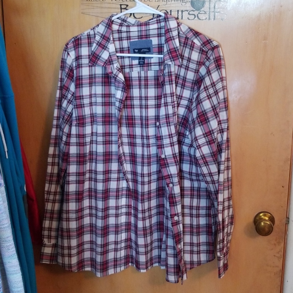 Plaid shirt. Size large